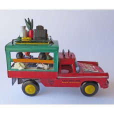 7134 Taxi-Brousse Peugeot 404 med passagerare och bagage L=20cm