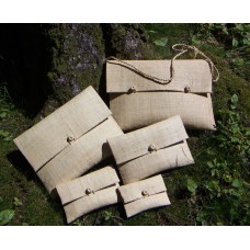 233 Kuvertväska Vävd raffia Set à 5 väskor
